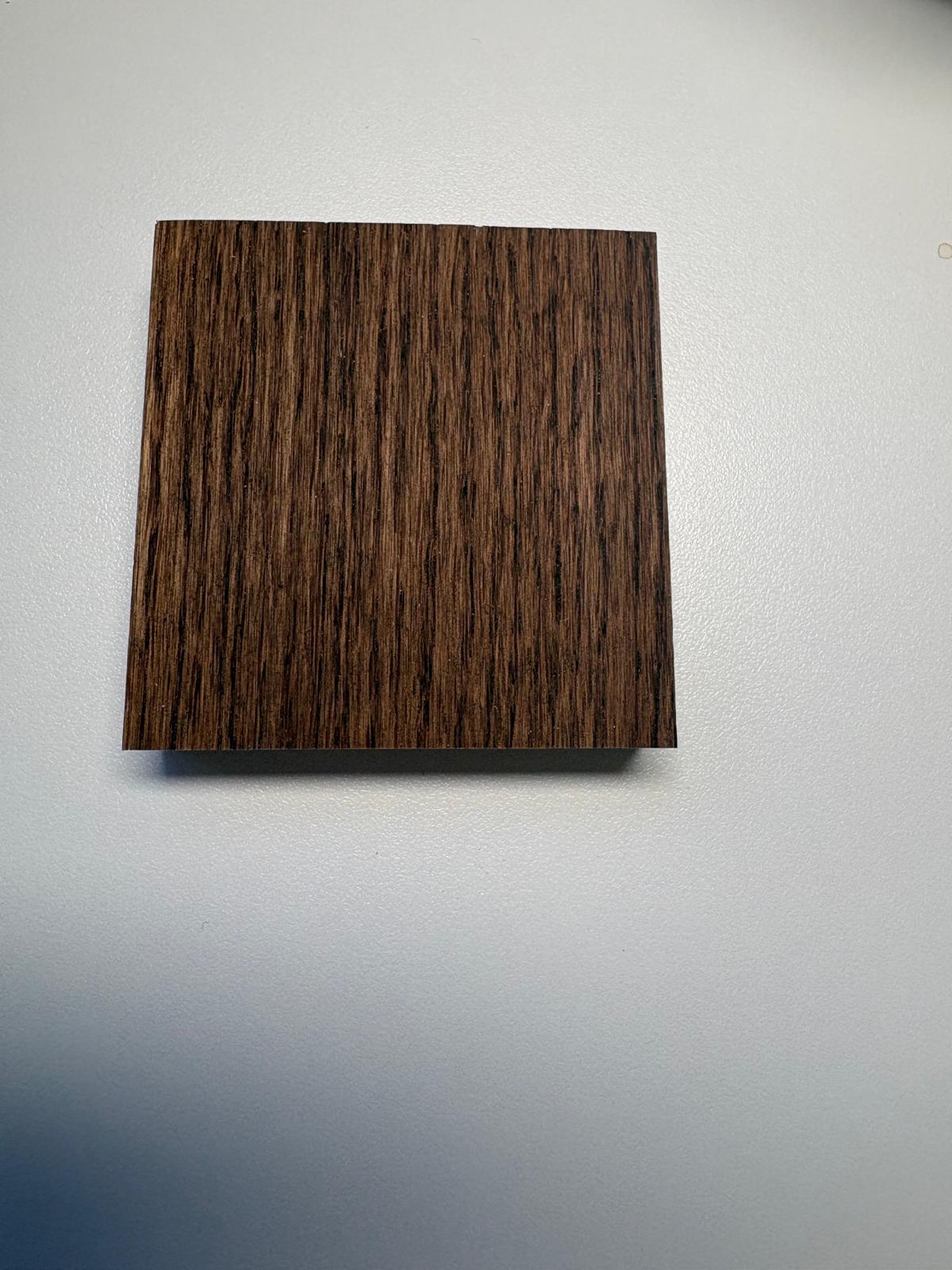 Oak Brown oak finish sample